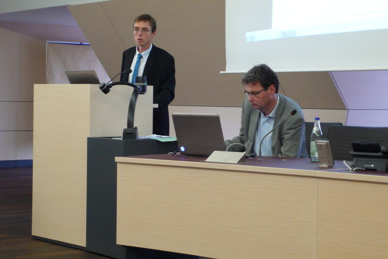 Dr. Stephan Leitschuh vom Ökoenergie-Institut und Pablo Schindelmann, beide Bayerisches Landesamt für Umwelt, Foto: LRA