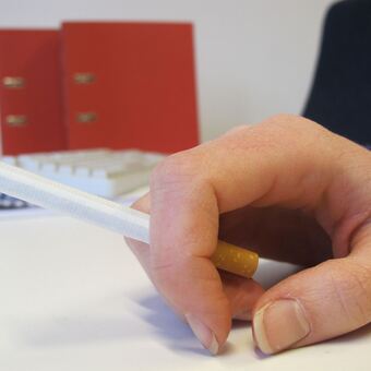 Rauchen am Arbeitsplatz, Foto: B4BSCHWABEN 