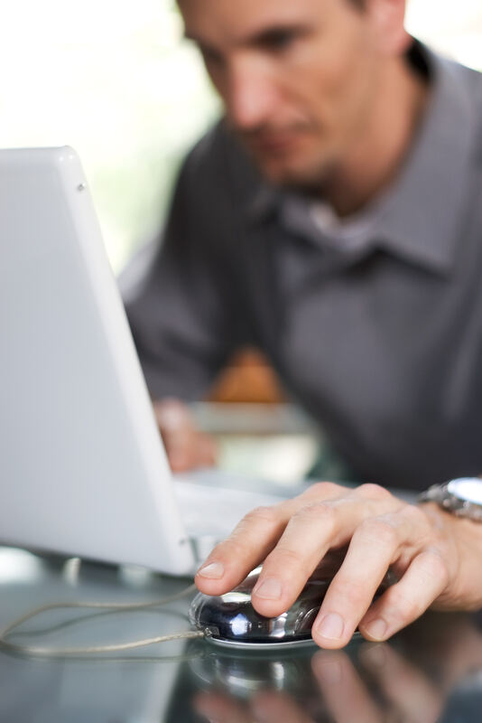Surfen im Internet, Foto: Fotolia 