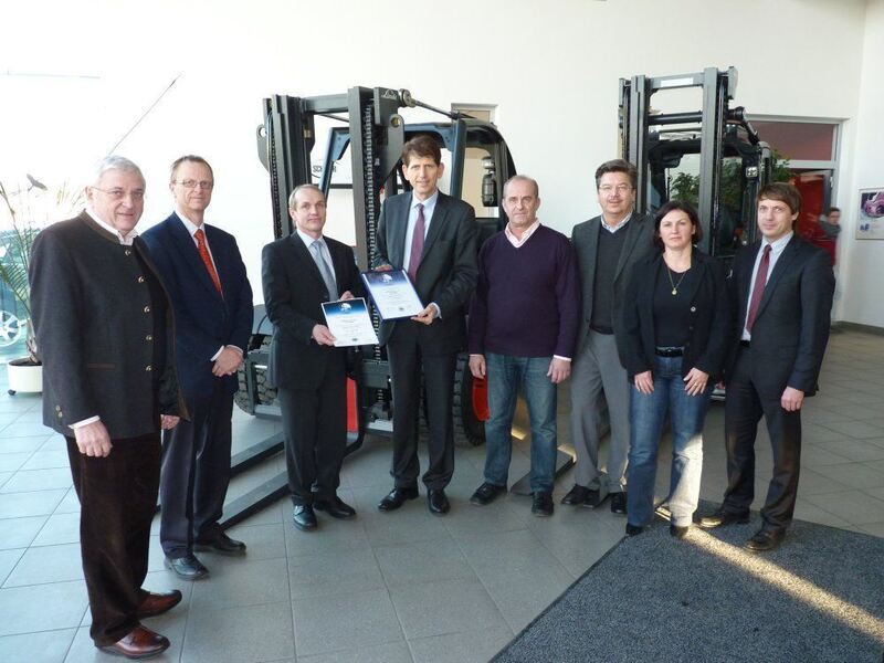 Gruma mit Gütesiegel "Sicher mit System" ausgezeichnet, Foto: Gruma Nutzfahrzeuge GmbH Gruma mit Gütesiegel "Sicher mit System" ausgezeichnet, Foto: Gruma Nutzfahrzeuge GmbH