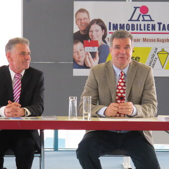 Bernd Böhme und Joachim Heinze stellen ihr Konzept für die Immobilientage - Baumesse "im Lot" 2012 vor, Foto: B4BSCHWABEN 