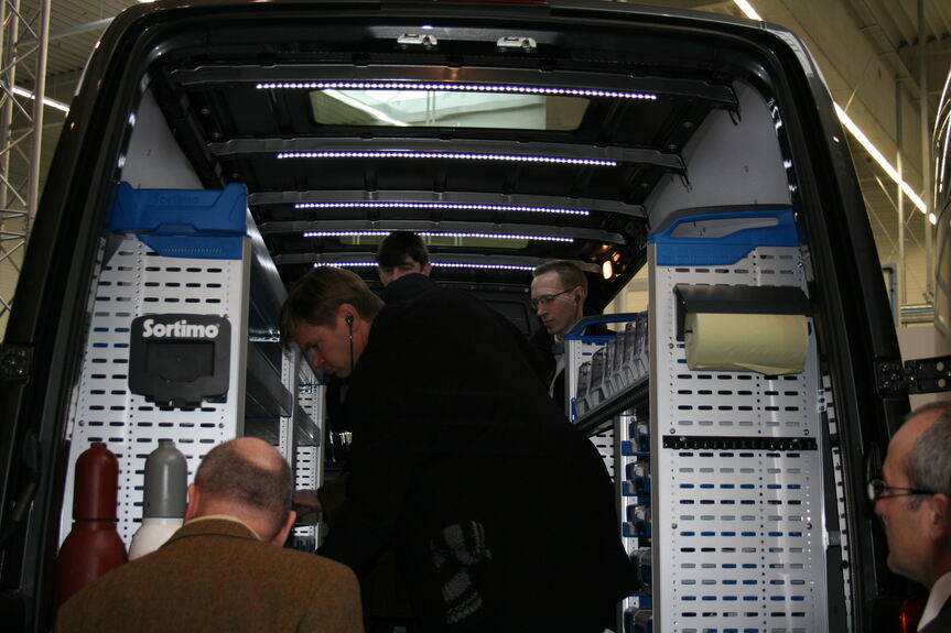 Unternehmensrundgang im Rahmen des Innovationsforums bei Sortimo, Foto: B4B SCHWABEN Unternehmensrundgang im Rahmen des Innovationsforums bei Sortimo, Foto: B4B SCHWABEN