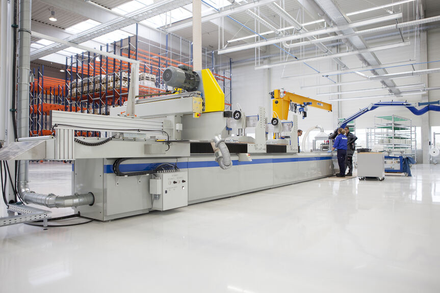 Die neue Pultrusionsanlage von Sortimo; Foto: Sortimo Die neue Pultrusionsanlage von Sortimo; Foto: Sortimo
