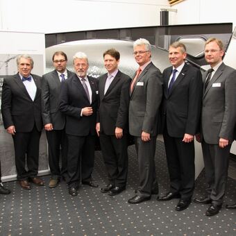 Gruppenfoto der Referenten und Gastgeber, Foto: Regio Augsburg Wirtschaft GmbH