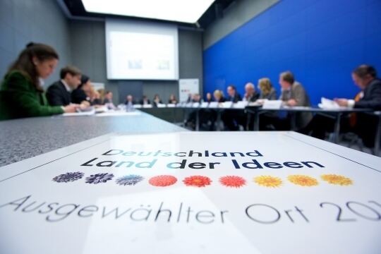 Die Jury für das Wettbewerbsjahr 2012 hat entschieden, Foto: Land der Ideen Management GmbH Die Jury für das Wettbewerbsjahr 2012 hat entschieden, Foto: Land der Ideen Management GmbH
