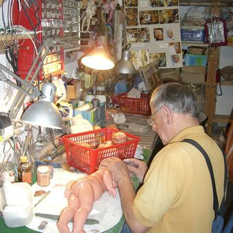Einblick in eine Puppenwerkstatt, Foto: City Initiative Augsburg e.V.