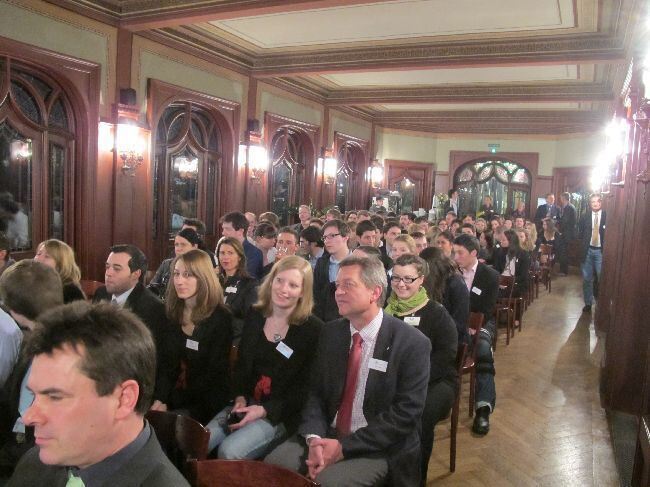 Das Finale des "5-Euro-Business-Wettbewerbs", Foto: B4BSCHWABEN Das Finale des "5-Euro-Business-Wettbewerbs", Foto: B4BSCHWABEN
