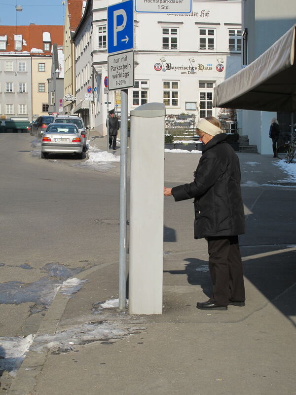 Parkautomat im Stadtgebiet Augsburg, Foto: B4BSCHWABEN Parkautomat im Stadtgebiet Augsburg, Foto: B4BSCHWABEN