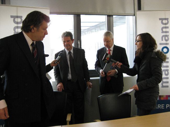 Pressegepräch mit den beiden Investoren von manroland. Fotos: B4BSCHWABEN. Pressegepräch mit den beiden Investoren von manroland