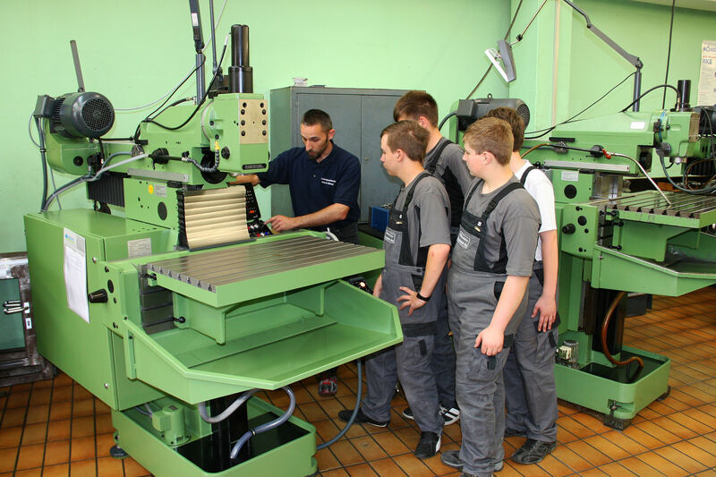 Überbetriebliche Ausbildung an der Bildungsakademie Ulm, Foto: Handwerkskammer Ulm Überbetriebliche Ausbildung an der Bildungsakademie Ulm, Foto: Handwerkskammer Ulm