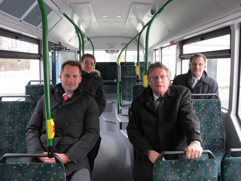 Die MAN übergibt zehn neue Erdgasbusse an die Stadtwerke Augsburg, Foto: B4BSCHWABEN Die MAN übergibt zehn neue Erdgasbusse an die Stadtwerke Augsburg, Foto: B4BSCHWABEN