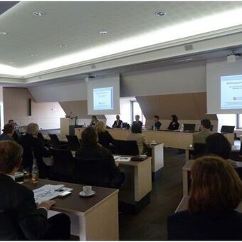 Informationsveranstaltung zum Bildungsportal im Sitzungssaal des lra Donau-Ries. Foto: lra Donau-Ries
