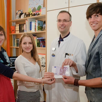 Michaela Brauneis, Sandra Daniel, Prof. Dr. Dr. Michael Frühwald, Markus Dunstheimer, Foto: Ulrich Wirth/Klinikum Augburg