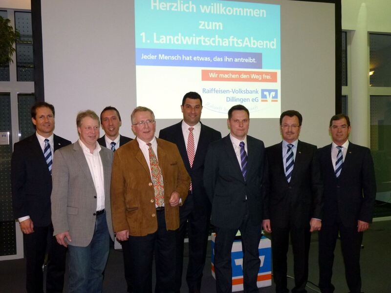 Auf dem 1. Landwirtschaftlichen Abend der Raiffeisen-Volksbank Dillingen. Foto: Raiffeisen-Volksbank Dillingen Auf dem 1. Landwirtschaftlichen Abend der Raiffeisen-Volksbank Dillingen. Foto: Raiffeisen-Volksbank Dillingen