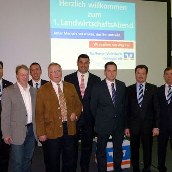 Auf dem 1. Landwirtschaftlichen Abend der Raiffeisen-Volksbank Dillingen. Foto: Raiffeisen-Volksbank Dillingen