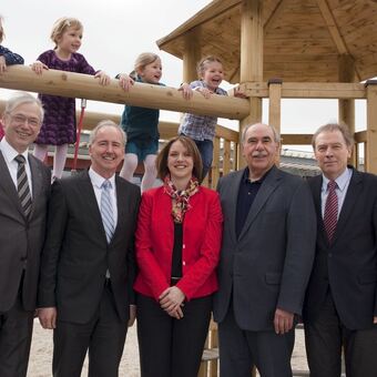Prof. Dr. R. Marre, W. Lindenthal, B. Hänel, I. Gönner und Prof. Dr. K. Ebeling, Foto: Universitätsklinikum Ulm