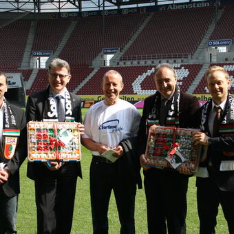 Manfred Paula, FCA; Reinhold Braun, Sortimo; Walther Seinsch, FCA; Klaus Emler, Sortimo; Rouven Kasper, SPORTFIVE, Foto: Sortimo