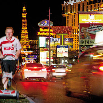 Joey Kelly und der AL-KO Spindelmäher SOFT TOUCH 380 HM PREMIUM – ein wahres Dream Team, auch in Las Vegas, Foto: AL-KO