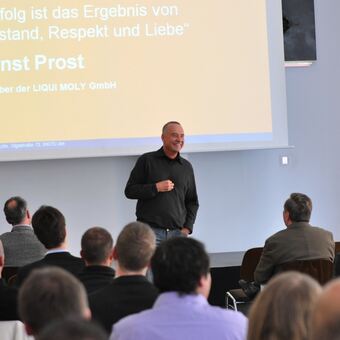 Liqui-Moly-Inhaber Ernst Prost gibt zwei neuen Netzwerken eine Anleidung für das Geschäftsleben: Foto: HWK Ulm/k-mediaFoto