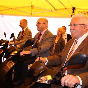 Selbstversuch auf dem Roller-Simulator bei der ADAC Verkehrswelt. Foto: ADAC