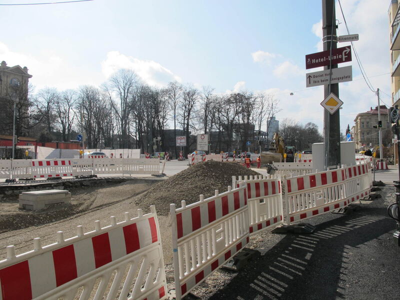 Neue Verkehrsregeln am Theodor-Heuss-Platz - Bilder - B4B Schwaben