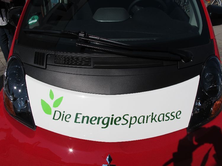 Strom tanken! Inbetriebnahme einer Zapfsäule von LEW und der Kre