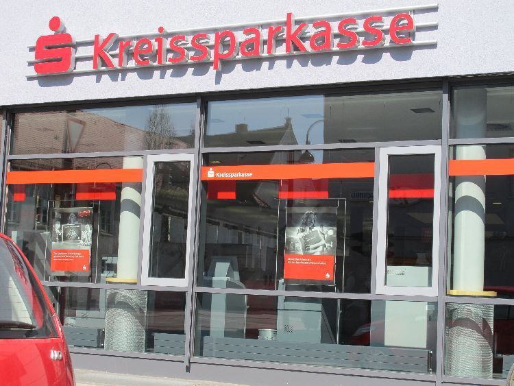 Strom tanken! Inbetriebnahme einer Zapfsäule von LEW und der Kre