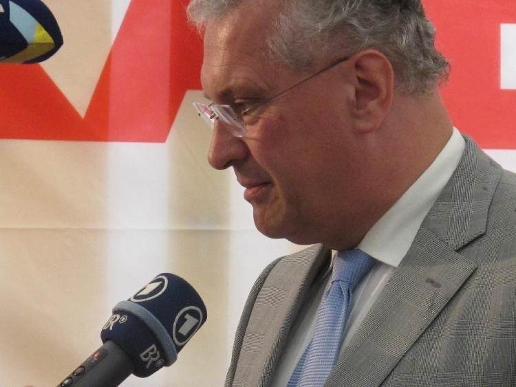 Spatenstich für die A8 mit Dr. Peter Ramsauer