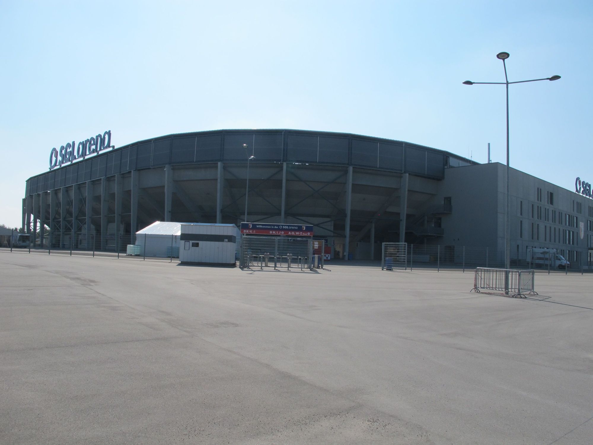 Die Stadtwerke Augsburg erweitern Fahrzeugpool um das Elektroauto Citroen C-Zero, Foto B4B SCHWABEN