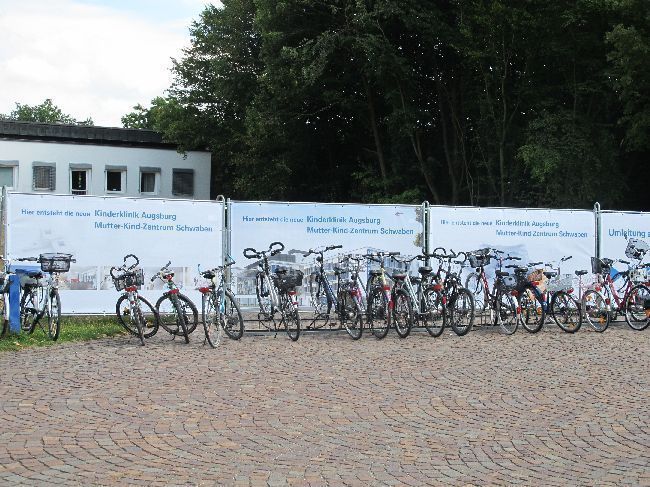 Spendenübergabe des Rotary Clubs an die mukis zum Aufbau der neuen Kinderklinik Augsburg, Foto: B4B SCHWAB