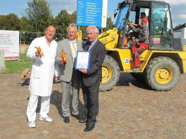 Spendenübergabe des Rotary Clubs an die mukis zum Aufbau der neuen Kinderklinik Augsburg, Foto: B4B SCHWAB