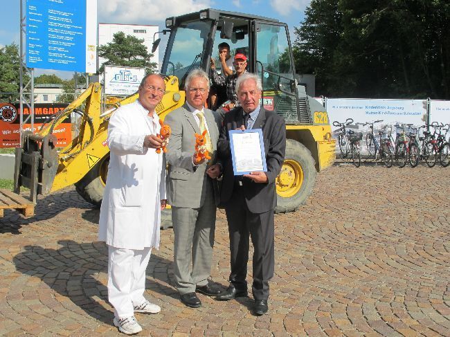 Spendenübergabe des Rotary Clubs an die mukis zum Aufbau der neuen Kinderklinik Augsburg, Foto: B4B SCHWAB