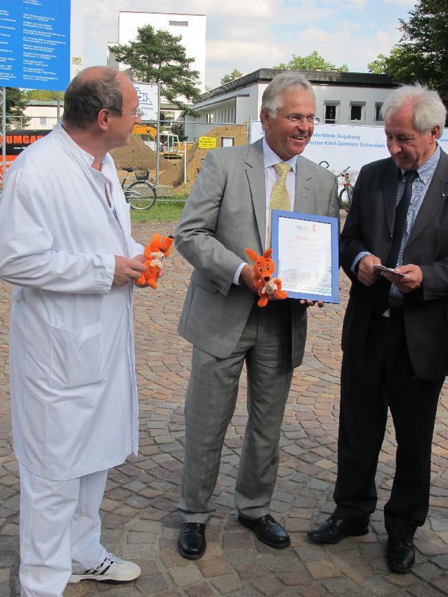 Spendenübergabe des Rotary Clubs an die mukis zum Aufbau der neuen Kinderklinik Augsburg, Foto: B4B SCHWAB