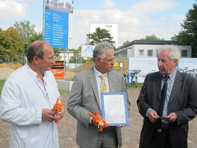 Spendenübergabe des Rotary Clubs an die mukis zum Aufbau der neuen Kinderklinik Augsburg, Foto: B4B SCHWAB