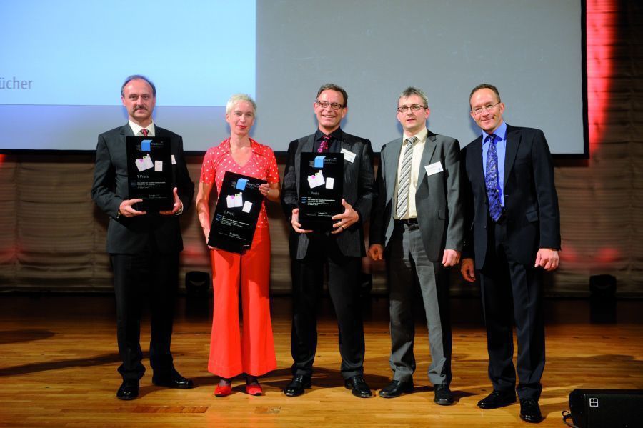 Ersnst Zoller, Juli Gudehus, Bertram Schmidt -Friderichs, Reiner Kaufmann, Bernhard Niemela. Foto: C.H. Beck.