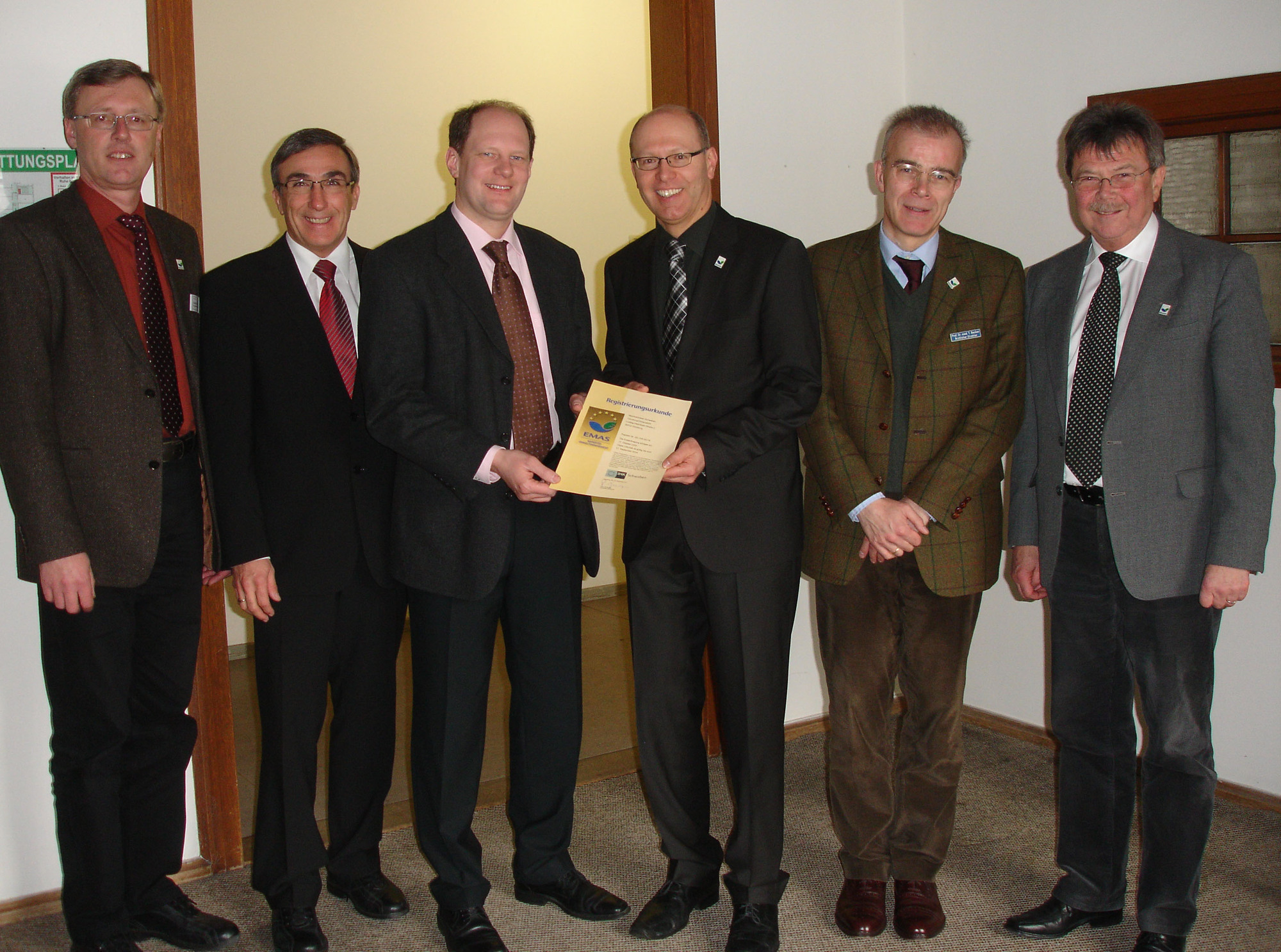 Gerhard Kramer, Günther Theer, Oliver Stipar, Thomas Düll, Professor Dr. Thomas Becker und Gerhard Fischer, Foto: Bezirkskranken