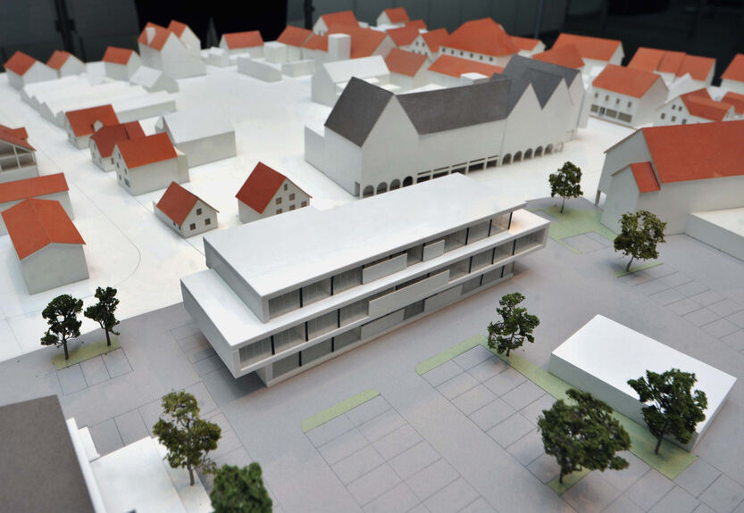 Sparkasse NeuUlm Illertissen, Ausstellung, Neubau der Sparkasse