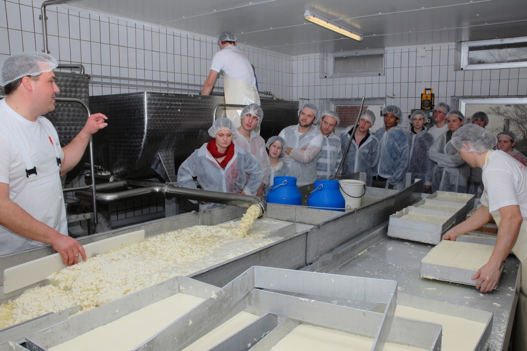 ZOTT-Auszubildende besuchen Käserei Reißler, Foto: ZOTT