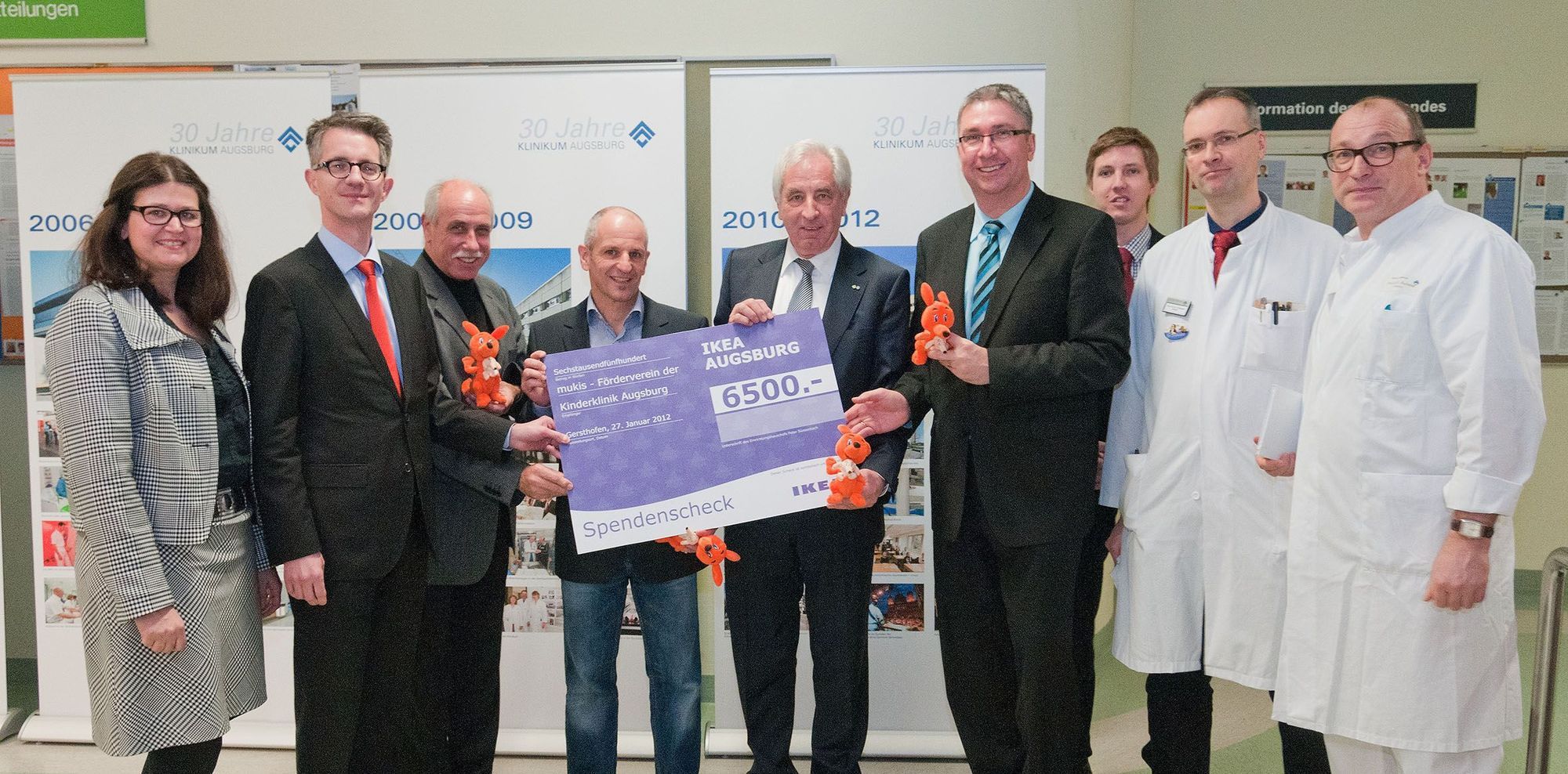 IKEA spendet 6.500 Euro an die mukis. Foto: Klinikum Augsburg