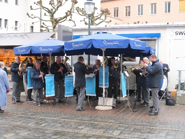 Das Stadtwerke-Kundencenter nimmt offiziell den Betrieb auf, Foto: B4B SCHWABEN