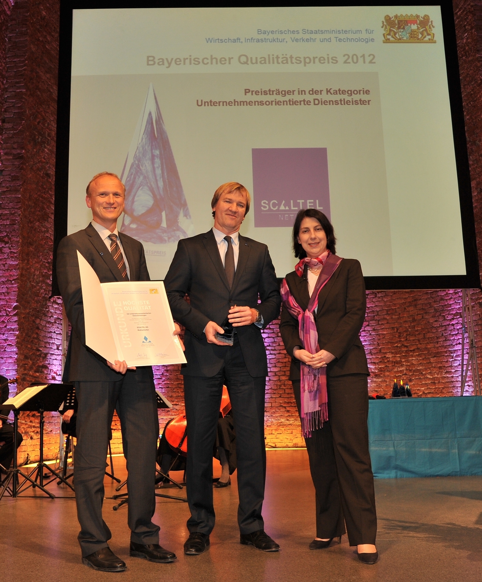 Vertreter der SCALTEL AG mit Katja Hessel, Foto: stmwivt