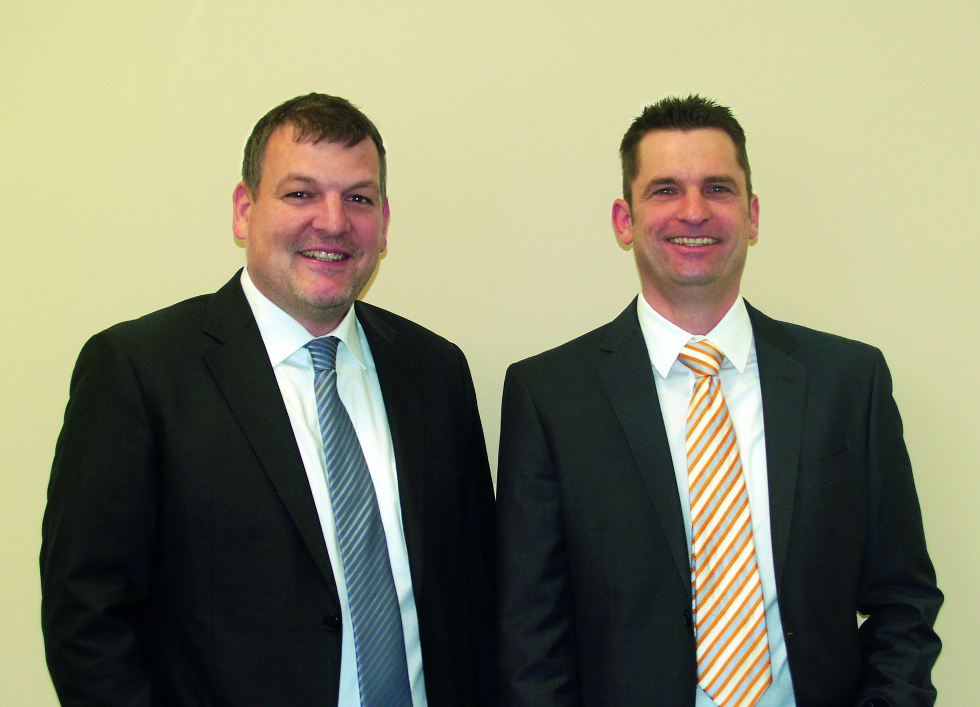 Wolfgang Elfner, Vertiebsleiter Deutschland und Dr. Stefan Lackner Leiter Vertrieb bei RAICO. Foto: RAICO