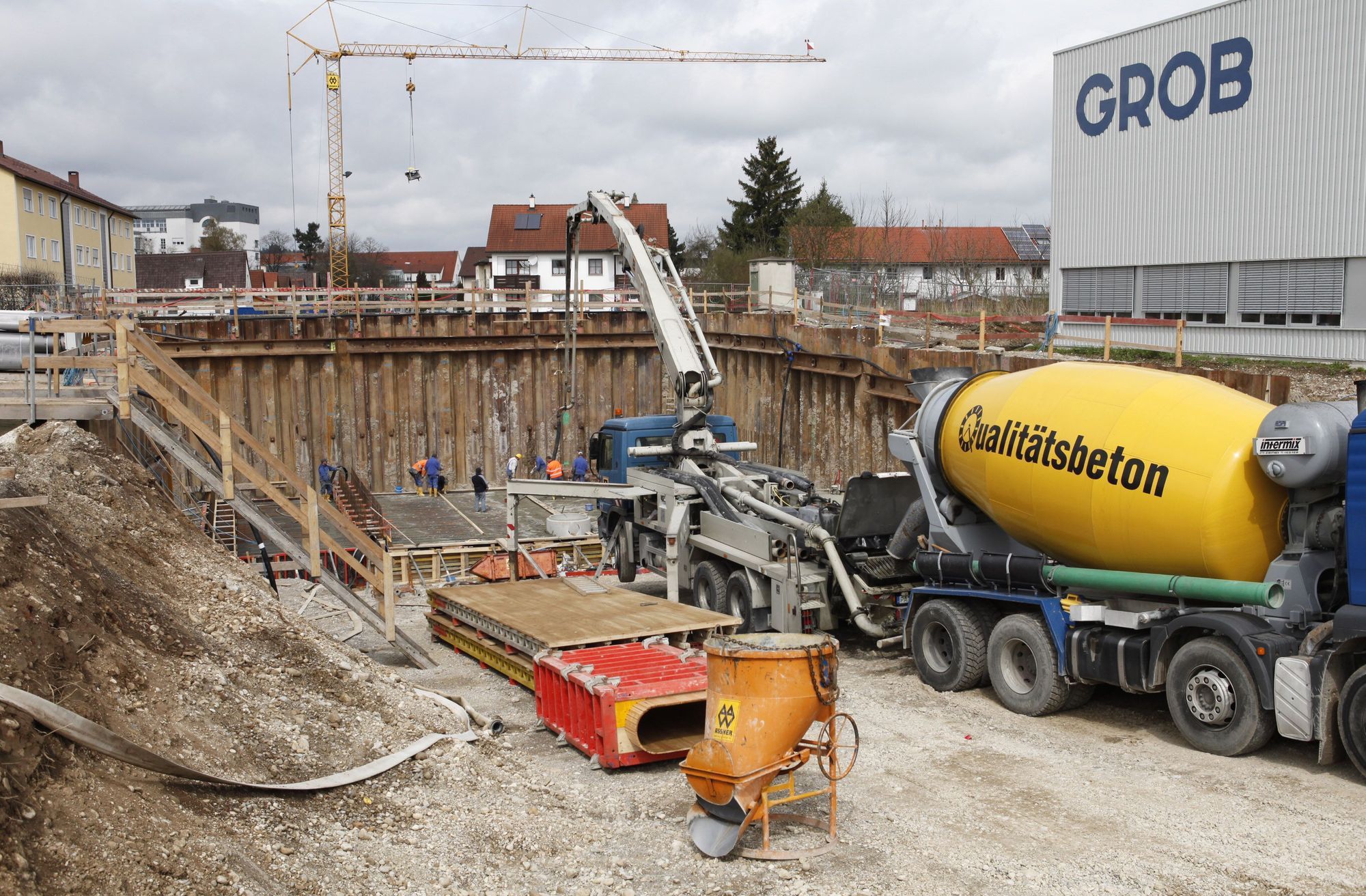 Der Umbau der Bad Wörishofer Straße in Memmingen läuft bisher nach Plan. Foto: lra Unterallgäu