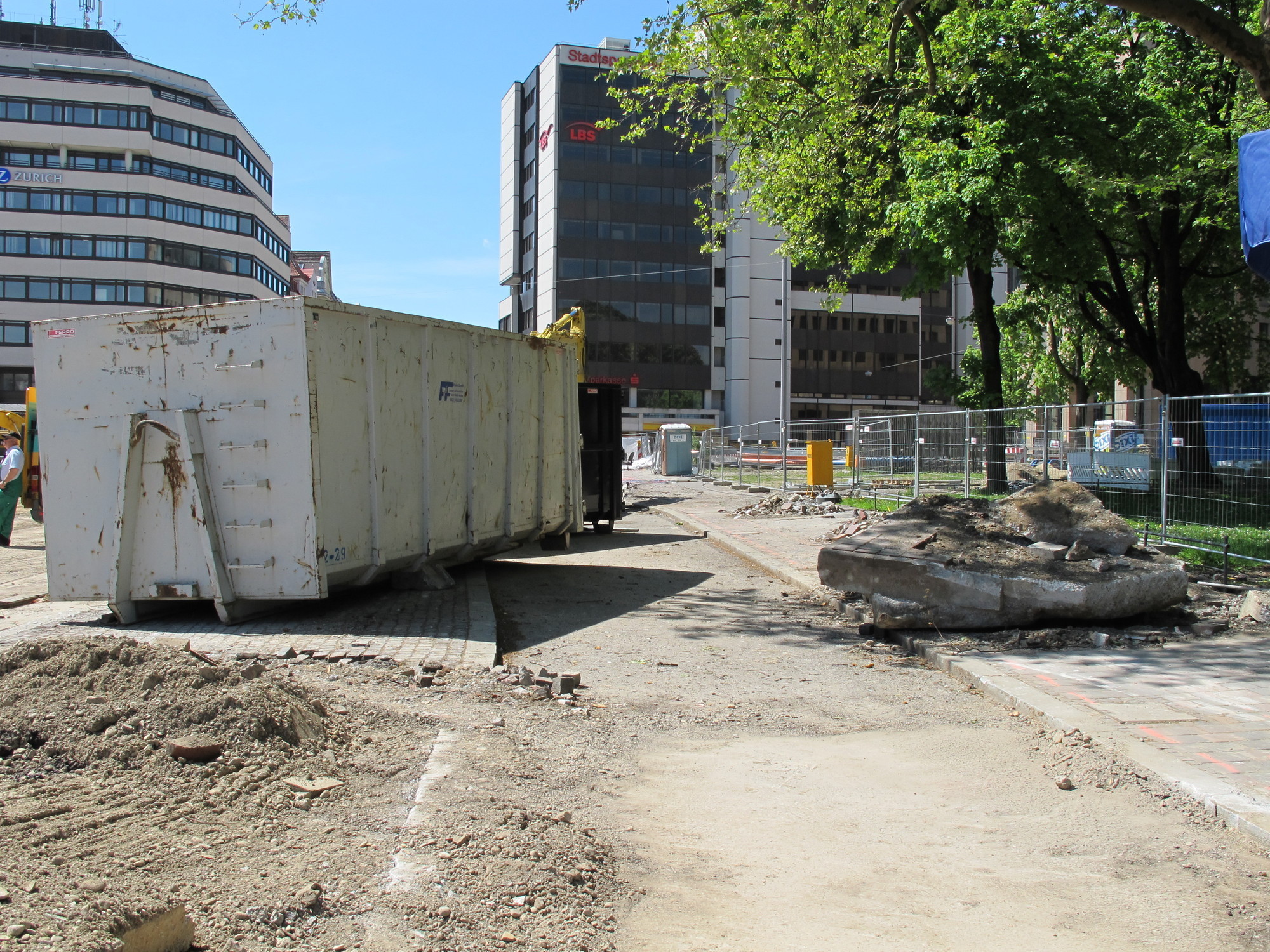 Arbeiten am Königsplatz und in der Innenstadt schreiten voran, Fot: B4B SCHWABEN