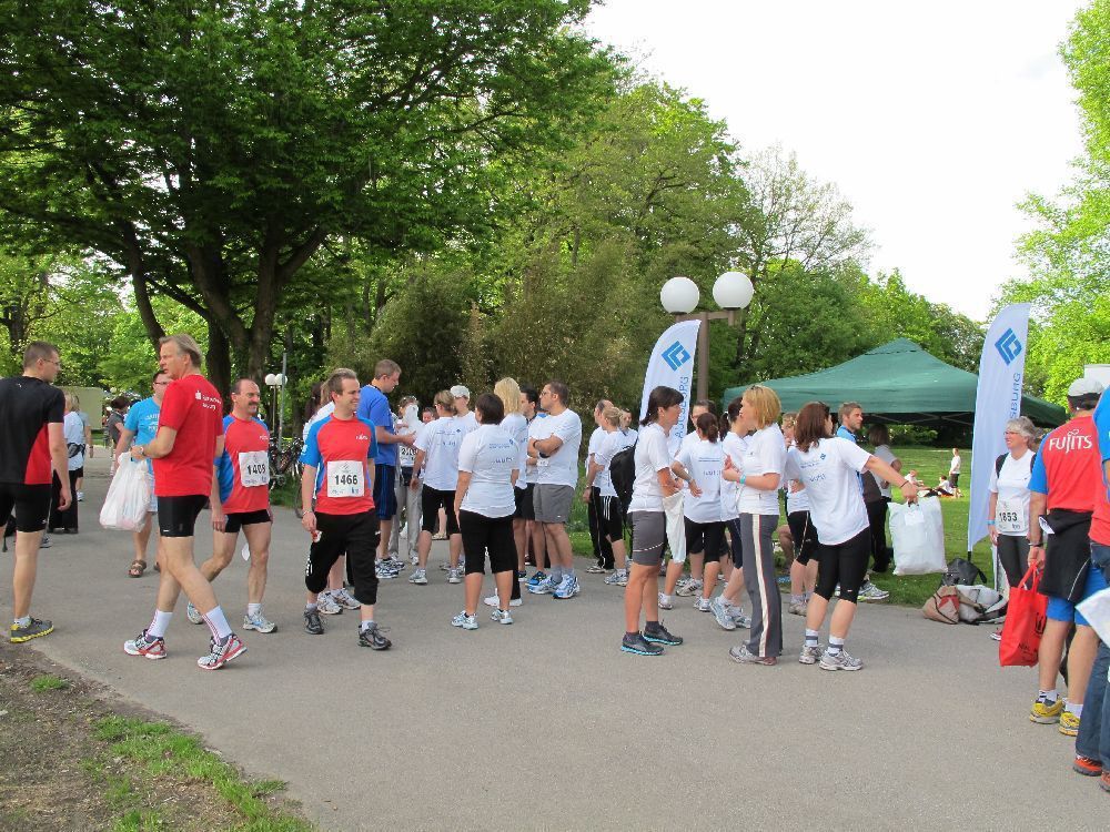 1. Augsburger Firmenlauf: Der Start. Fotos: B4B SCHWABEN