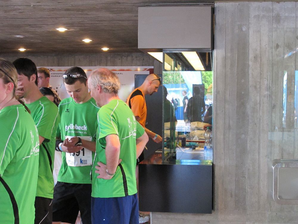 1. Augsburger Firmenlauf: Der Start. Fotos: B4B SCHWABEN