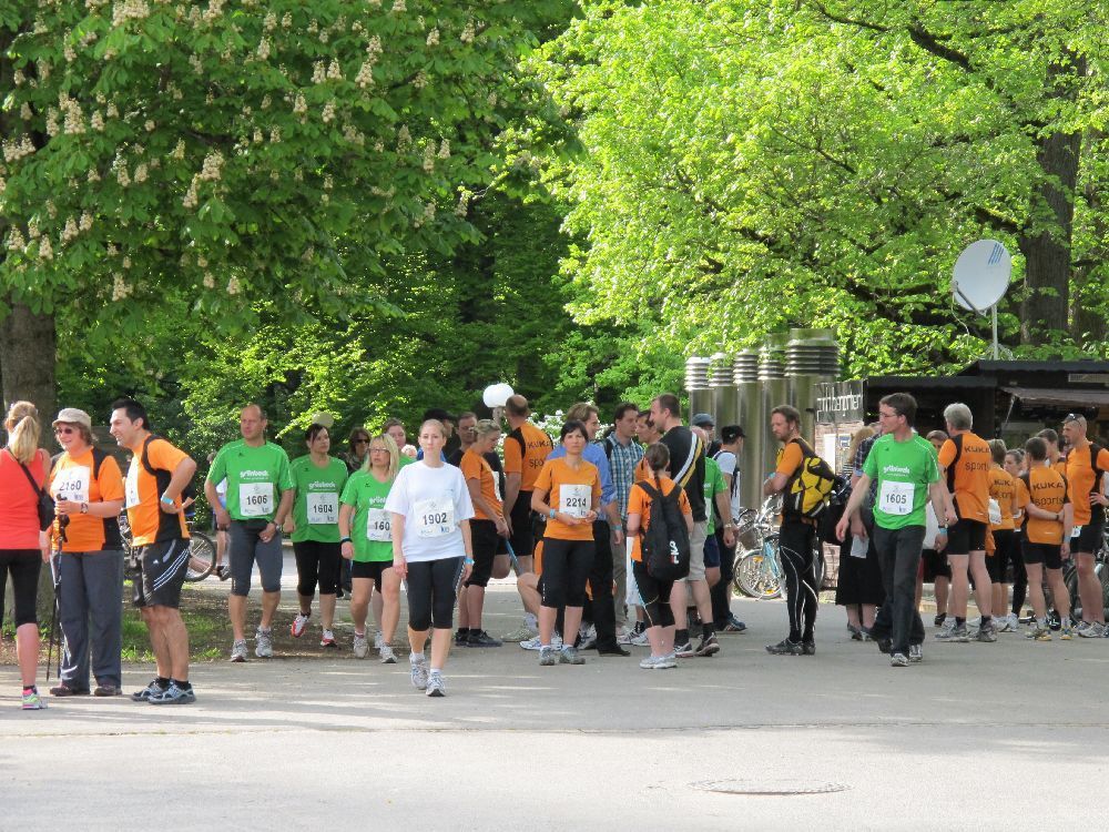 1. Augsburger Firmenlauf: Der Start. Fotos: B4B SCHWABEN