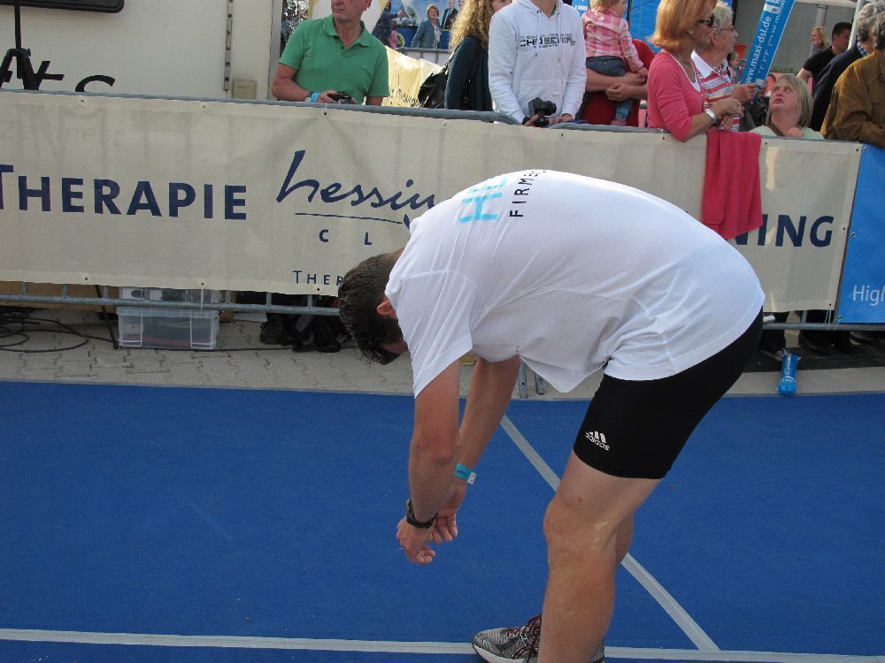 1. Augsburger Firmenlauf: Endlich im Ziel. Fotos: B4B SCHWABEN