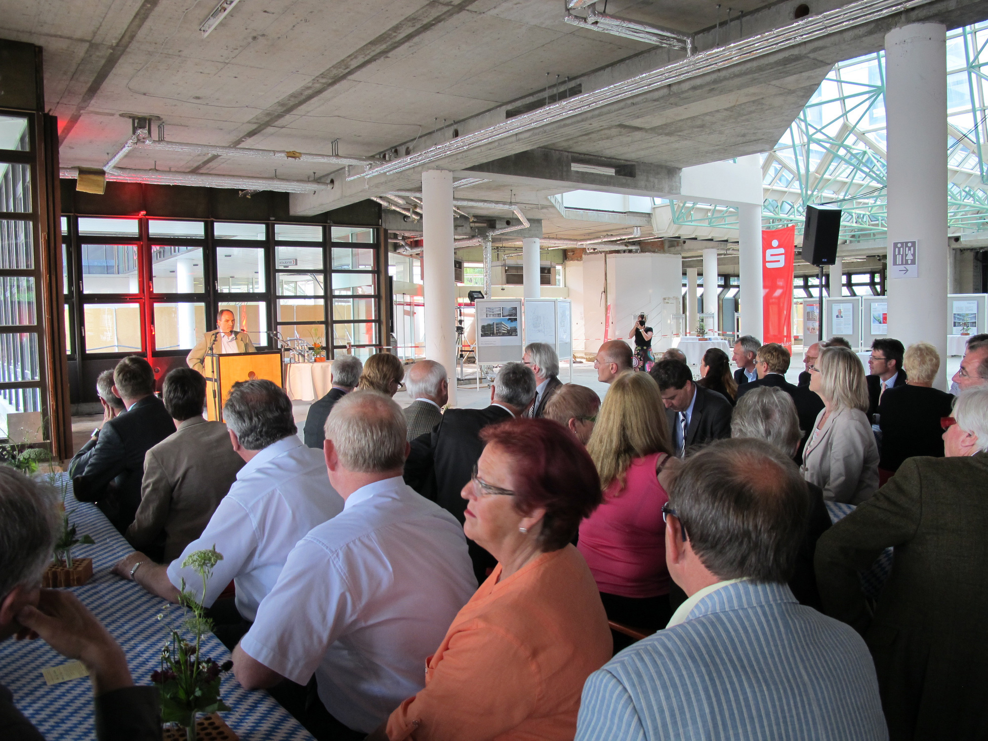 Baustart Party der Stadtsparkasse Augsburg in Friedberg. Quelle: B4B SCHWABEN