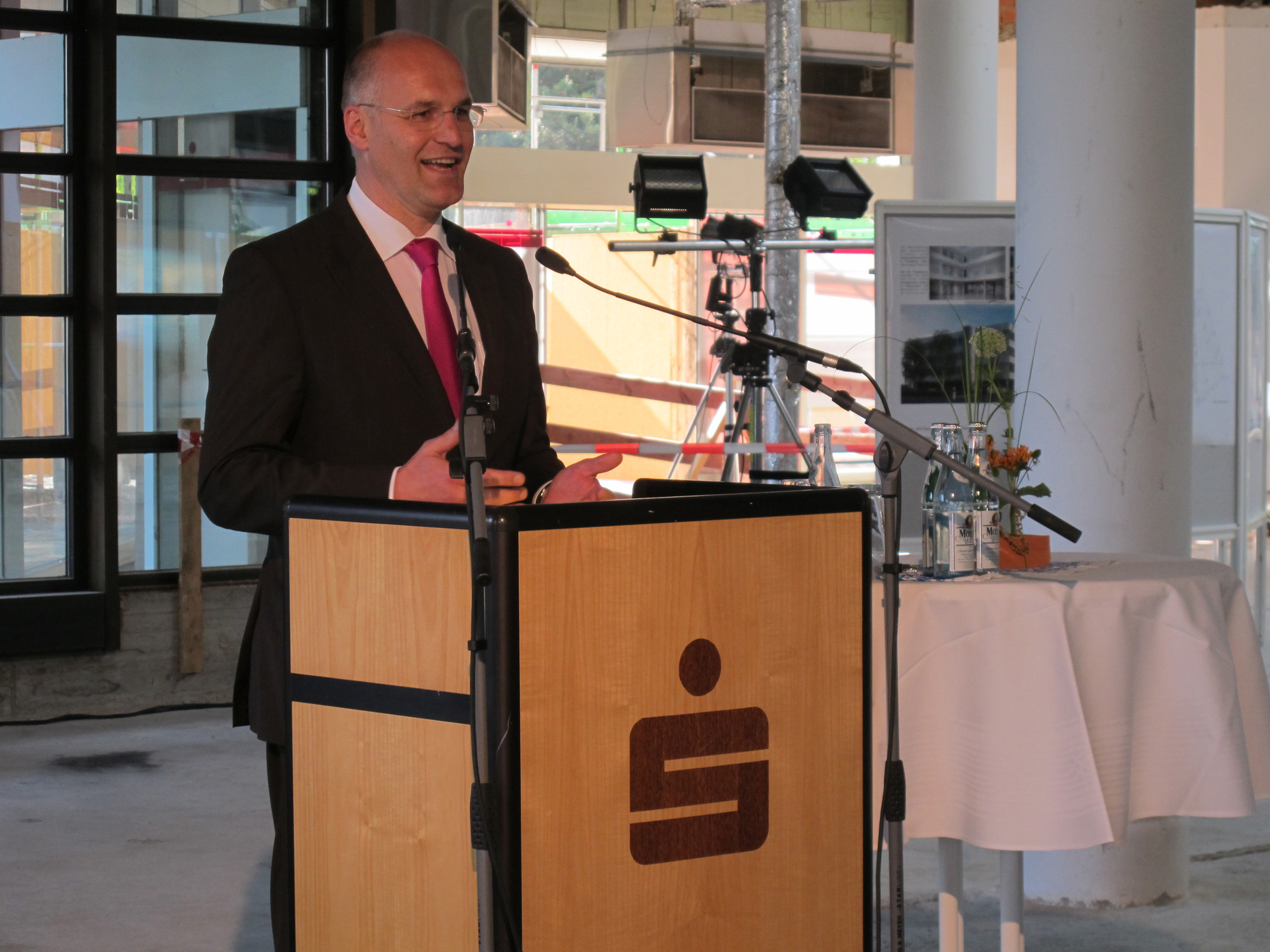Baustart Party der Stadtsparkasse Augsburg in Friedberg. Quelle: B4B SCHWABEN